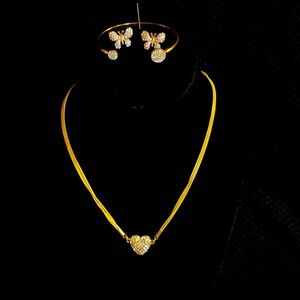Gold plated 18” Magnetic Heart with cubic zirconia necklace.